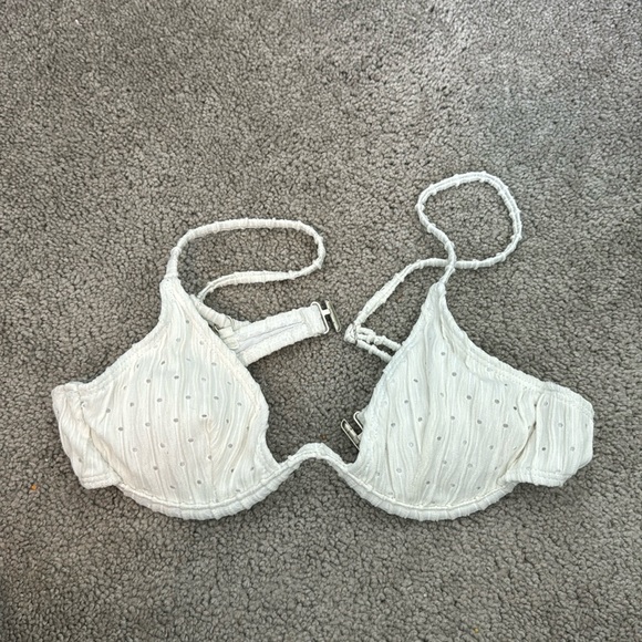 Abercrombie and Fitch bikini top - Picture 1 of 2